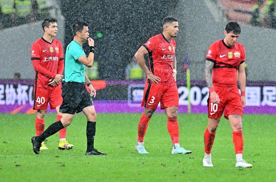足球彩票-中超9队被罚分！海港国安遭扣5分，泰山河南罚6分，蓉城等7队幸免